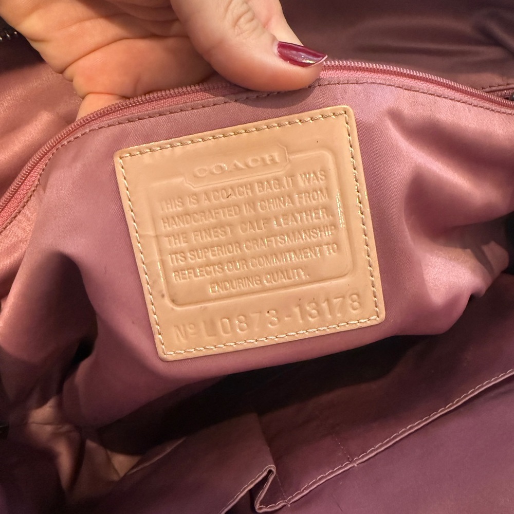 COACH Vintage Patent Leather Shoulder Bag - Picture 4 of 5